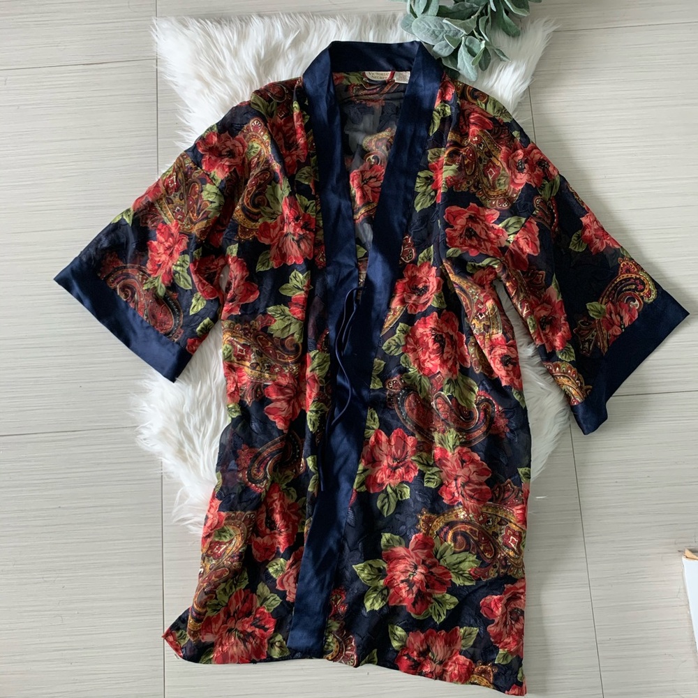Victoria’s Secret Gold Label Floral Robe Kimono